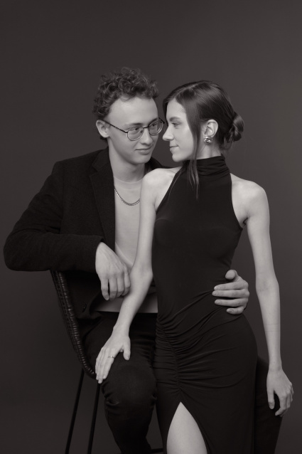 Заказать фотосессию Love Story в студии от сети фотостудий Fashion Box в Томске

 – фото № 11