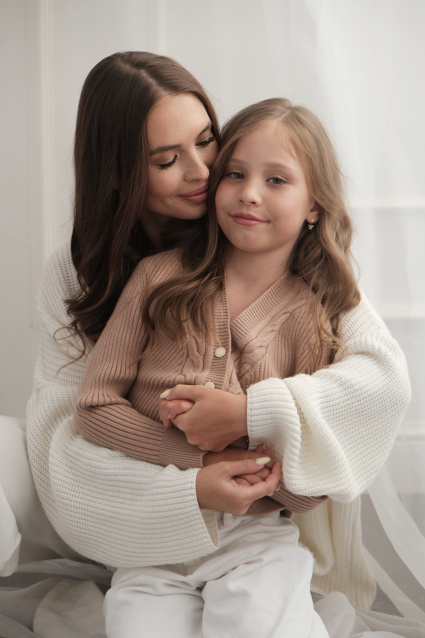 Заказать семейную фотосессию в студии с детьми в Томске от Fashion Box
 – фото № 3