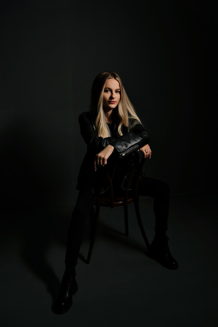 Заказать семейную фотосессию в студии с детьми в Екатеринбурге от Fashion Box
 – фото № 52