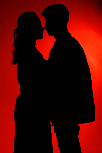 Заказать фотосессию Love Story в студии от сети фотостудий Fashion Box в Томске

 – фото № 9