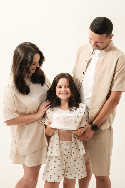 Заказать семейную фотосессию в студии с детьми в Томске от Fashion Box
 – фото № 30