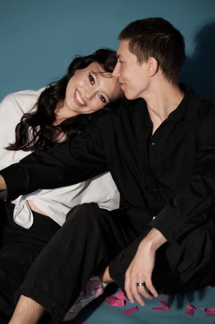 Заказать фотосессию Love Story в студии от сети фотостудий Fashion Box в Томске

 – фото № 7