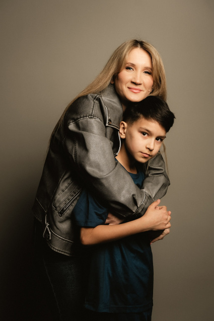 Заказать семейную фотосессию в студии с детьми в Томске от Fashion Box
 – фото № 29