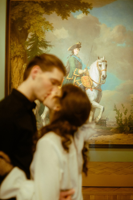Заказать фотосессию Love Story в студии от сети фотостудий Fashion Box в Екатеринбурге

 – фото № 40