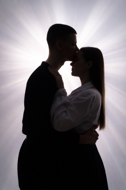 Заказать фотосессию Love Story в студии от сети фотостудий Fashion Box в Томске

 – фото № 5