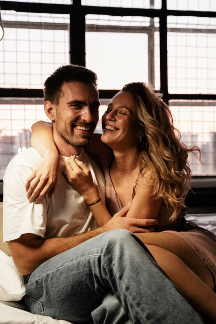 Заказать фотосессию Love Story в студии от сети фотостудий Fashion Box в Екатеринбурге

 – фото № 5